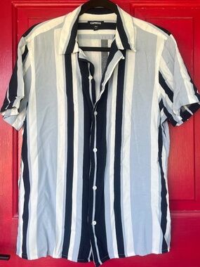 Express Men's Medium Soft Breathable Summer Short Sleeve Button Up Shirt Striped